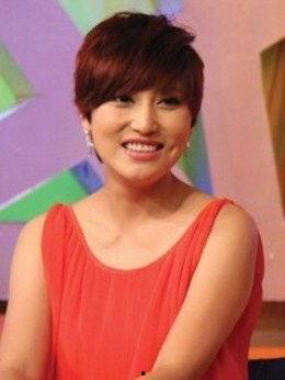 王蕊个人资料图片,魅力四溢，才华横溢的时尚达人